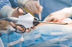 Elektrochirurgische Instrumente und Steuerungen